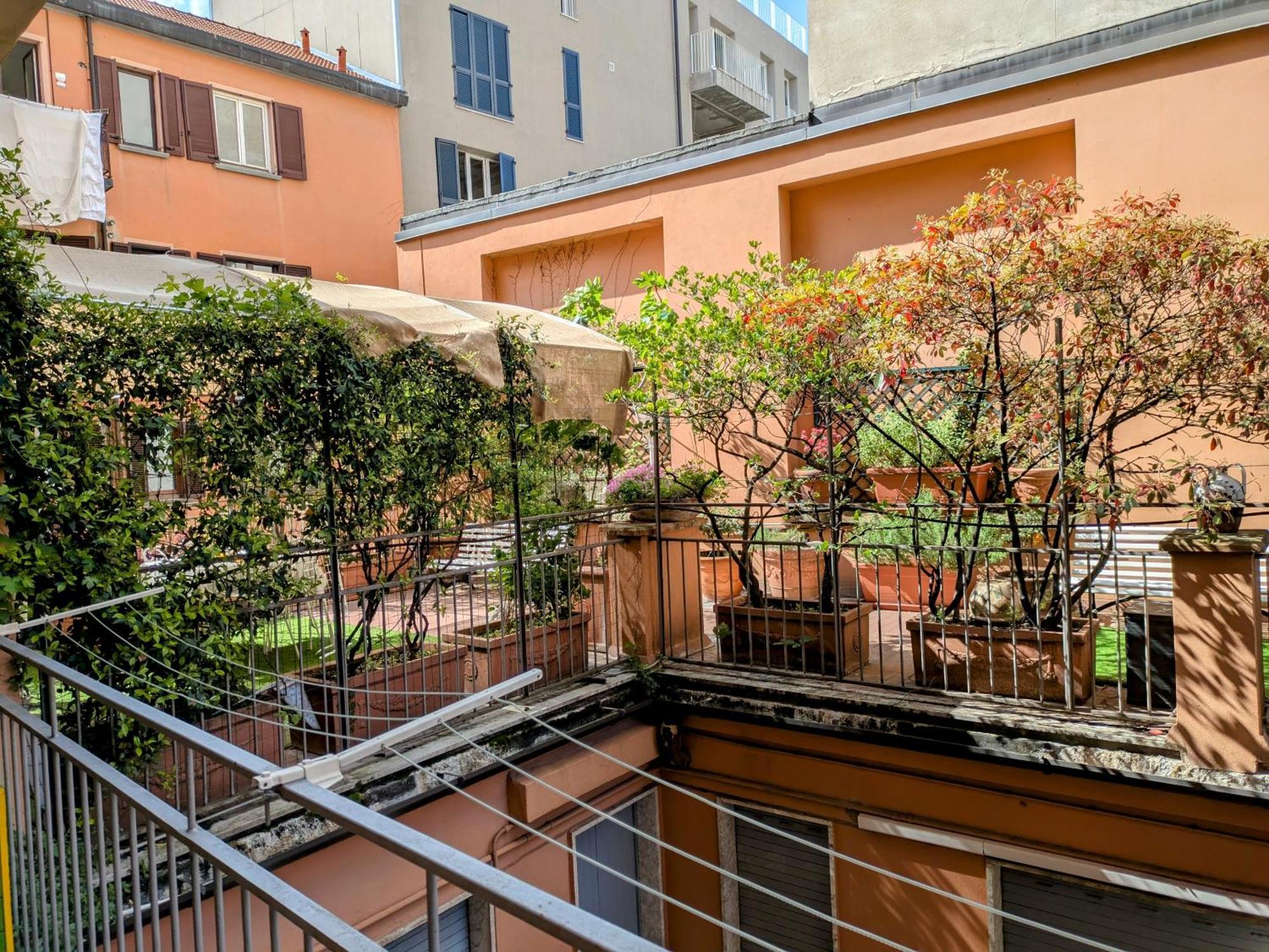 Alma Vacation Apartment In The Centre, Big Terrace Milão Exterior foto